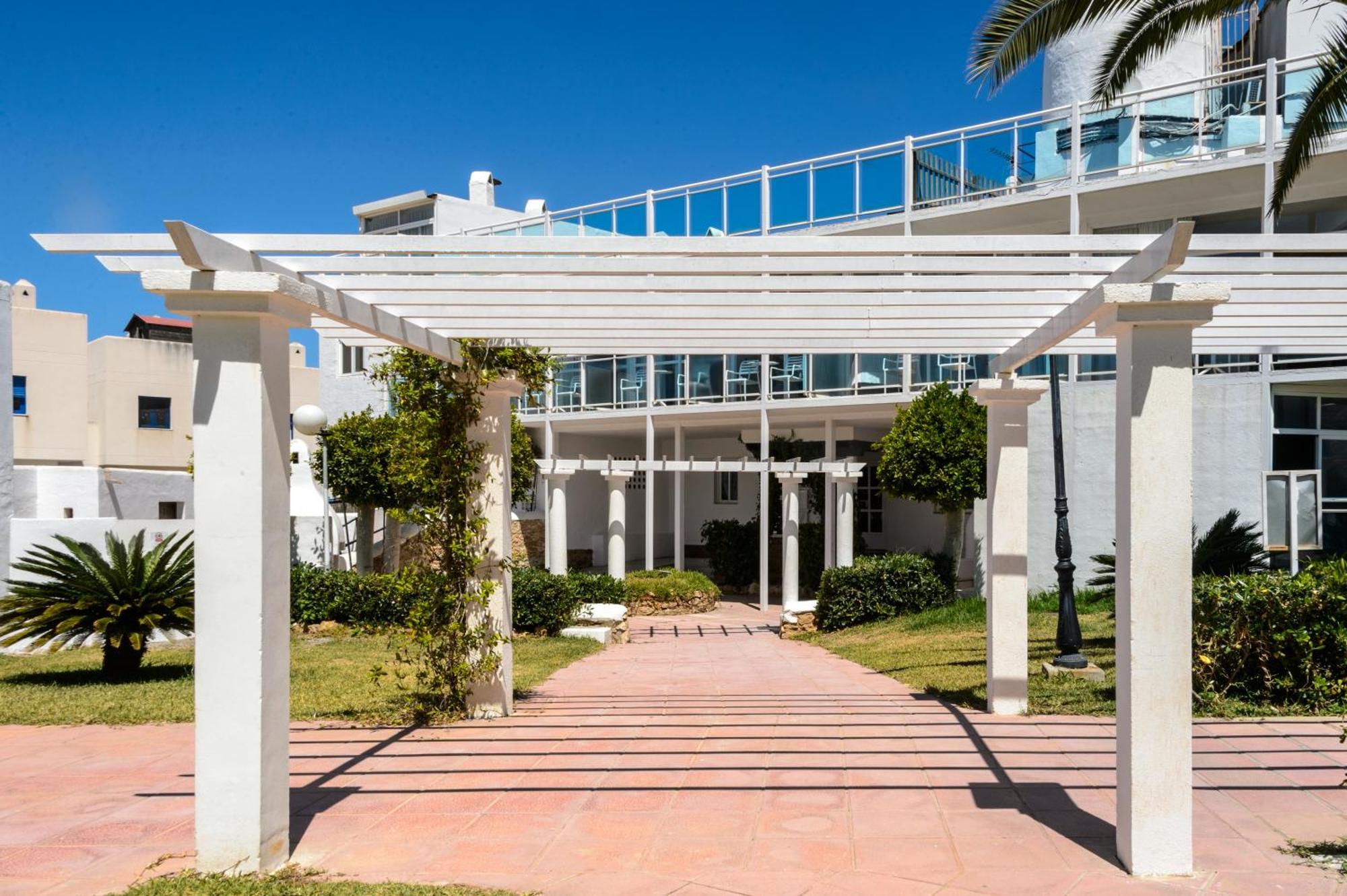 Aparthotel Vibra Club Maritim San Antonio  Buitenkant foto